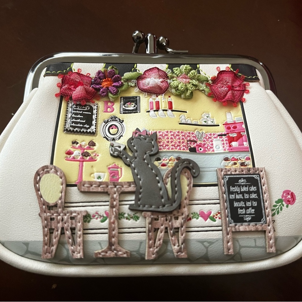 Vendula London kitty tea house coin purse!